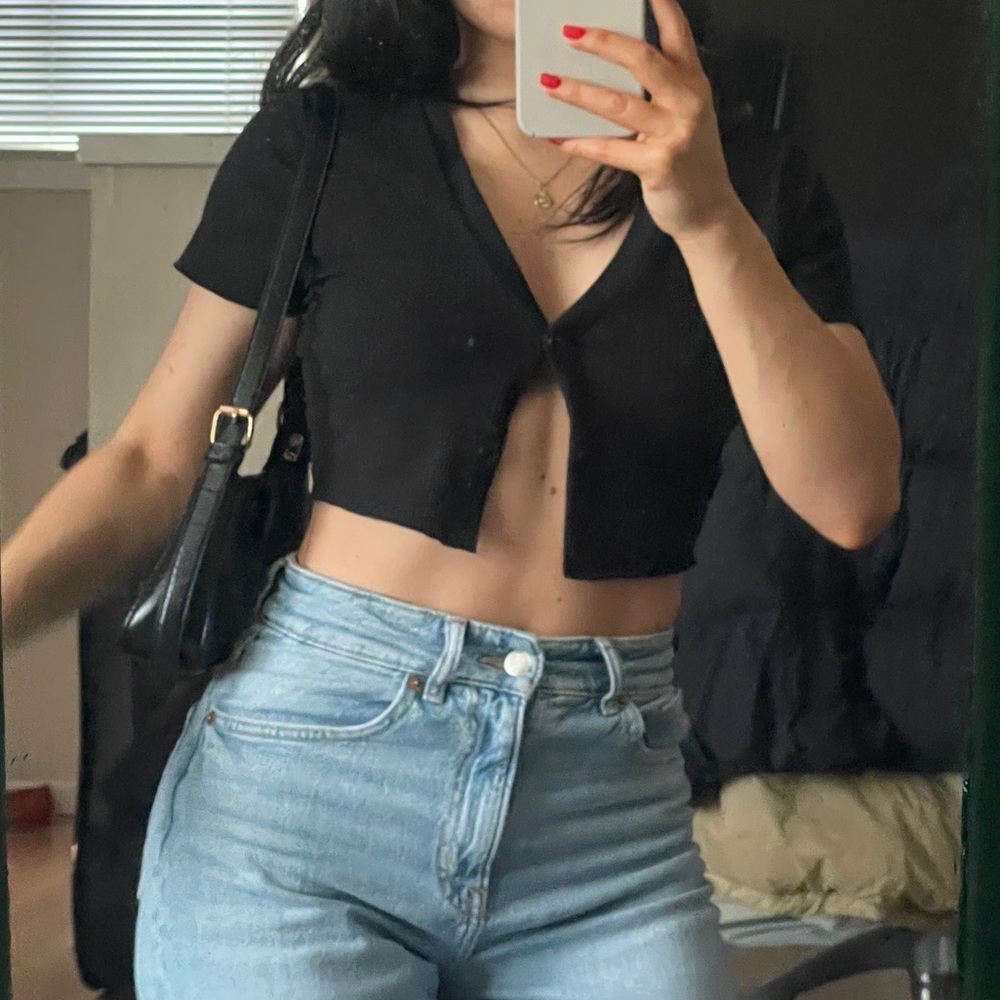 Black crop top